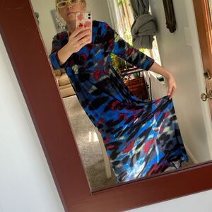 DEEDEE & EDEE maxi dress v-neck elbow sleeves stretchy pattern print medium